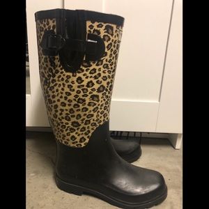 Cheetah print rain boots- Forever Young